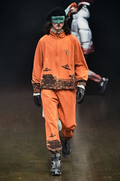 Look 43